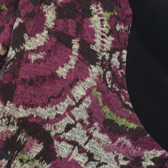 Dress Barn multi colored top - Picture 3 of 6